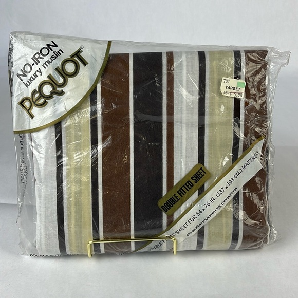 Vintage Never Opened PEQUOT Target Double Fitted Sheet - Picture 1 of 11